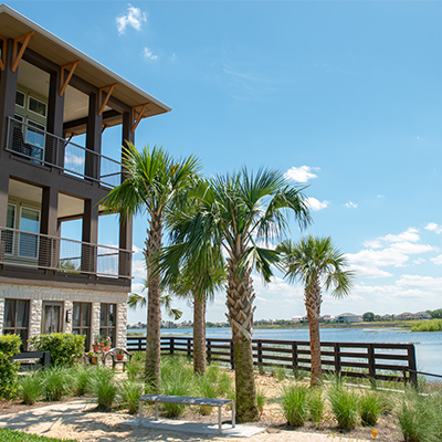 Lakeview Apartments winter garden